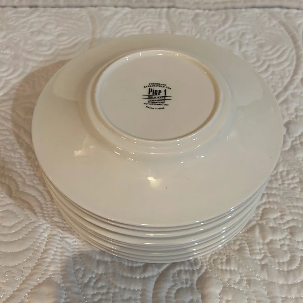 Pier 1 porcelain plates, set‎ of 17